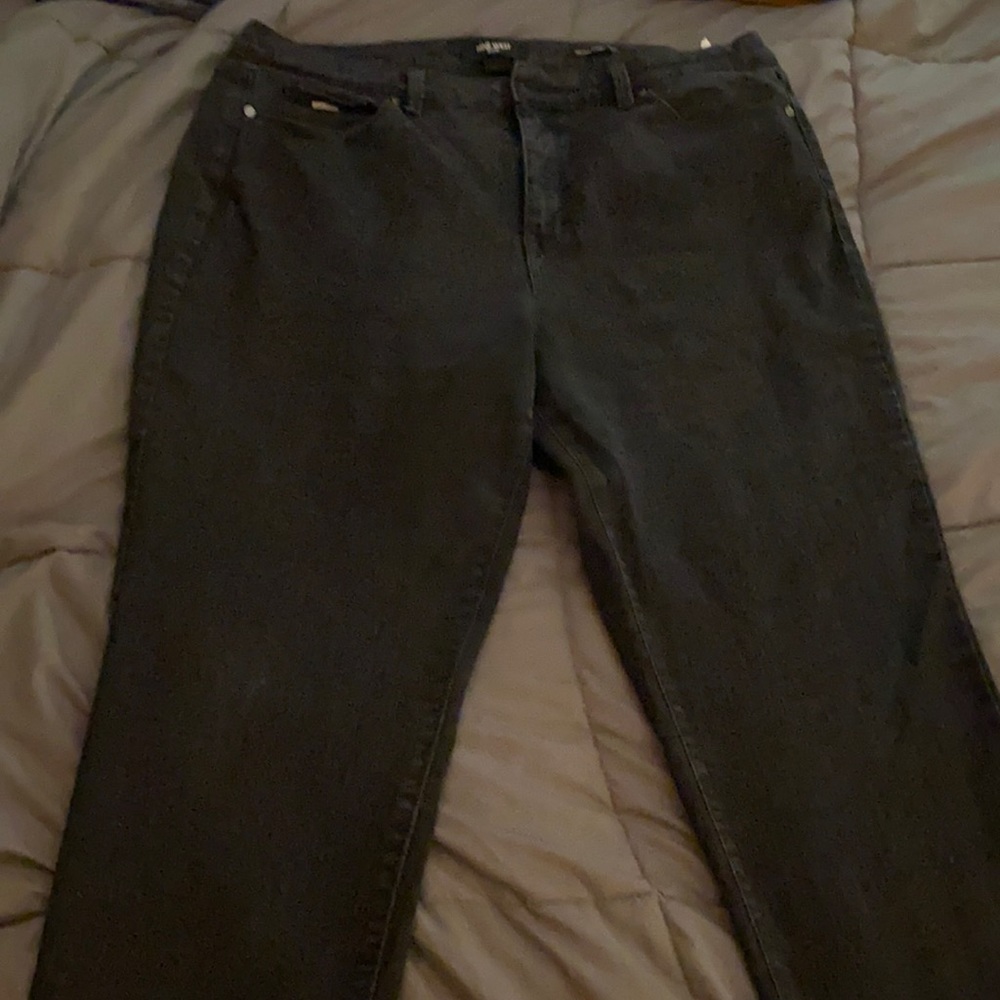 Woman’s Nine West Jeans